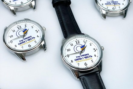 Годинники з друком логотипу - прекрасні корпоративні подарунки і сувенірна проду. . фото 3