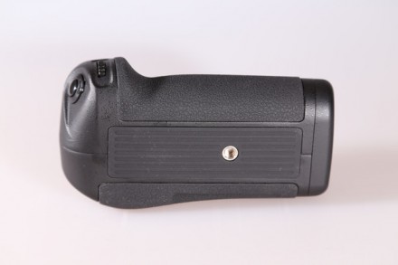 Батарейный блок (бустер) для Nikon d600 Магниевый Travor Premium (BG-2M)
Батарей. . фото 4