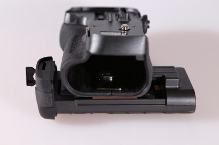 Батарейный блок (бустер) для Nikon d600 Магниевый Travor Premium (BG-2M)
Батарей. . фото 5