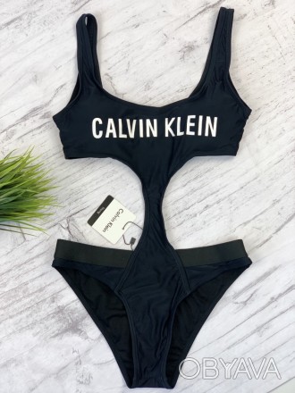 
 Купальник женский Calvin Klein A017
Трусики+топ в пакете и упаковочной бумаге.. . фото 1