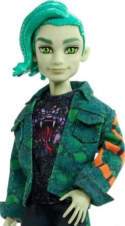 Monster High вернулся в сессию, а кукла Deuce Gorgon выглядит так же страшно, ка. . фото 5