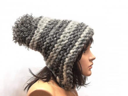 Вязаная шапка которая подарит вам тепло и комфорт в холодное время года.
Мы изго. . фото 3