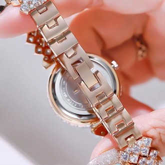 
CL -бренд, що спеціалізується на випуску виключно жіночих наручних годинників. . . фото 8