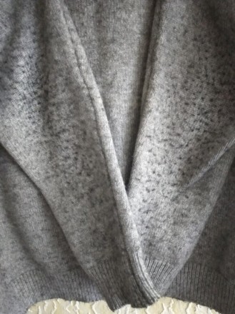 Плотный теплый свитер для дома, на девочку 9-11 лет.
Цвет - серый.
Состояние- . . фото 6