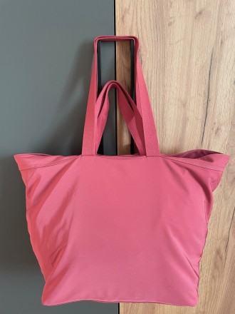 Дорожная сумка текстильная женская спортивная
Размер: 55х58 см, глубина - 24 см,. . фото 4