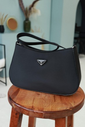 ✨Новинка ✨ 
 
Брендовая женская сумка клатч Prada, довольно вместительная и удоб. . фото 4