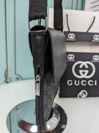 ✨Новинка ✨ 
 
Брендовая мужская сумка Gucci
Цвет:
черный
Одно отделение на молни. . фото 4