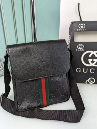 ✨Новинка ✨ 
 
Брендовая мужская сумка Gucci
Цвет:
черный
Одно отделение на молни. . фото 2