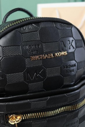 
Перед вами люксовый женский рюкзак Michael Kors брендовый рюкзак в цвете черный. . фото 6
