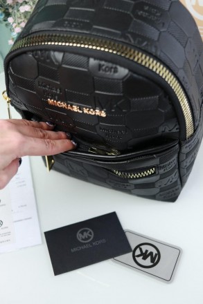 
Перед вами люксовый женский рюкзак Michael Kors брендовый рюкзак в цвете черный. . фото 7