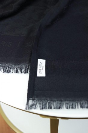 Самый популярный палантин,шарф от Louis Vuitton LV ― с монограммами в стильном ч. . фото 5