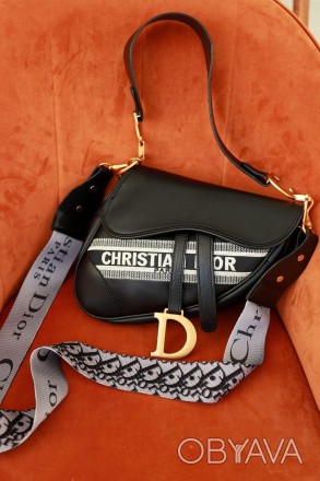 Отличная модная женская сумка Кристиан Диор в одно отделение с подкладкой. Внутр. . фото 1