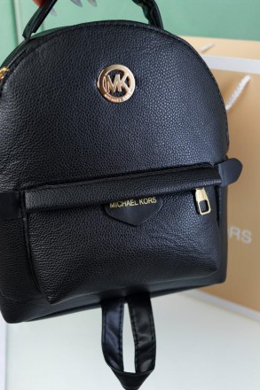 
Перед вами женский рюкзак Michael Kors брендовый рюкзак в черном цвете.
Одно от. . фото 3