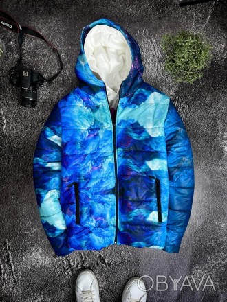 
Куртка мужская весна-осень голубая с капюшоном с принтом демисезонная утеплённа. . фото 1
