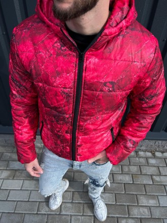 
Куртка мужская весна-осень красная с капюшоном с принтом демисезонная утеплённа. . фото 2