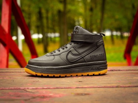 Кроссовки мужские черные Nike Air Force 1 Gore-Tex black
Высокие мужские кроссов. . фото 2