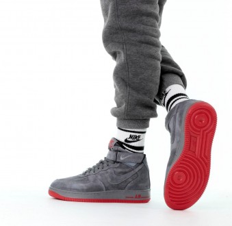 Кроссовки мужские серые Nike Air Force 1 High Grey
Высокие мужские кроссовки Най. . фото 9