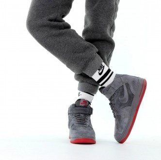 Кроссовки мужские серые Nike Air Force 1 High Grey
Высокие мужские кроссовки Най. . фото 10