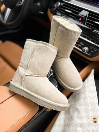 Угги женские зимние бежевые UGG Short Baley Light Beige
Женские сапоги UGG в беж. . фото 2