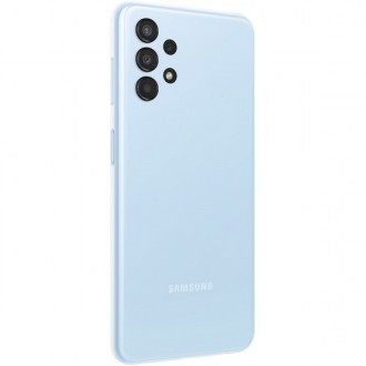 Обновленный смартфон Samsung из самой популярной серии, да ещё и без выступающей. . фото 8