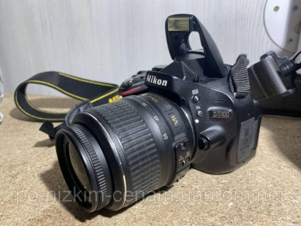 
Характеристики 
 
Виробник: Nikon
Категорія фотоапарата: Дзеркальний фотоапарат. . фото 2