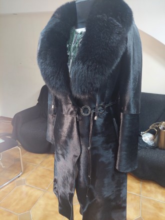 Пальто виробництва Болгарія. Натуральне хутро поні, комір- песець.
Було одягнен. . фото 3