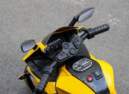 Детский электромотоцикл SPOKO N-518 желтый
Электромотоцикл для детей SPOKO N-518. . фото 5