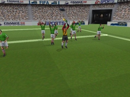 FIFA '98: Road to World Cup | Sony PlayStation 1 (PS1)

Диск с видеоигрой. . фото 12