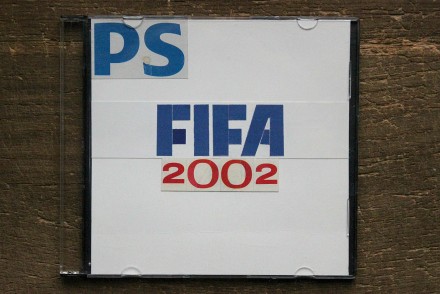 FIFA Football 2002 | Sony PlayStation 1 (PS1)

Диск с видеоигрой для приставки. . фото 2
