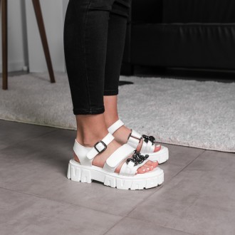 Жіночі сандалі білі Nala 3651
Сандалії зі штучної шкіри білого кольору модне ріш. . фото 3