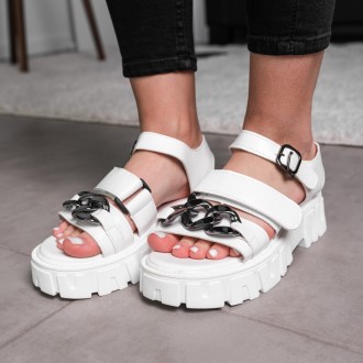 Жіночі сандалі білі Nala 3651
Сандалії зі штучної шкіри білого кольору модне ріш. . фото 2