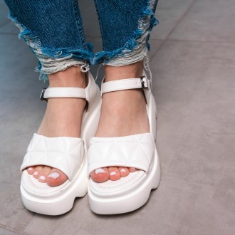 Жіночі сандалі білі Penny 3616
Сандалії зі штучної шкіри білого кольору модне рі. . фото 7