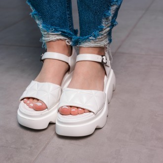 Жіночі сандалі білі Penny 3616
Сандалії зі штучної шкіри білого кольору модне рі. . фото 4