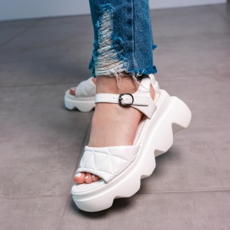 Жіночі сандалі білі Penny 3616
Сандалії зі штучної шкіри білого кольору модне рі. . фото 6