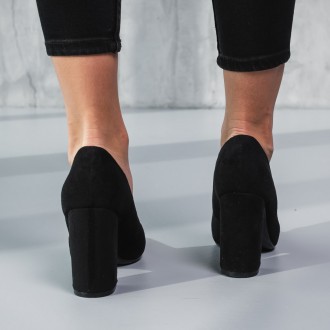 Женские туфли черные Calamity 3709 Туфли женские выполнены из искусственной замш. . фото 5