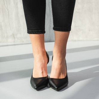 Женские туфли черные Charcoal 3714 Туфли женские выполнены из искусственной кожи. . фото 3