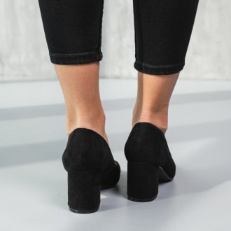 Женские туфли черные Gantry 3737 Туфли женские выполнены из искусственной замши.. . фото 8