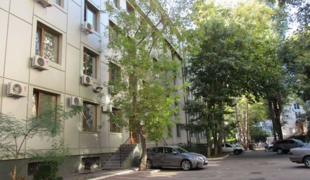 Офісне приміщення загальною площею 140 м2, у складі 6 кабінетів (8.2+11.0+17.4+1. Приморский. фото 3