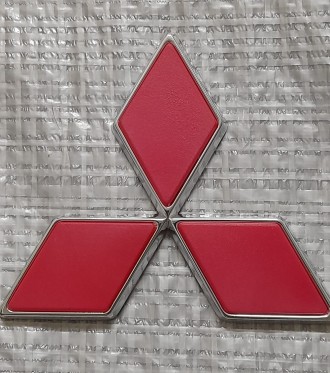Mitsubishi Эмблема 307.00

Эмблема MITSUBISHI красный цвет 
Размеры: 97х87мм . . фото 2