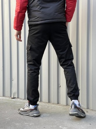 Чоловічі теплі брюки карго штани на флісі з кишенями чорні
- утеплені флісом; 
-. . фото 4