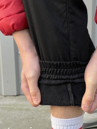 Чоловічі теплі брюки карго штани на флісі з кишенями чорні
- утеплені флісом; 
-. . фото 9