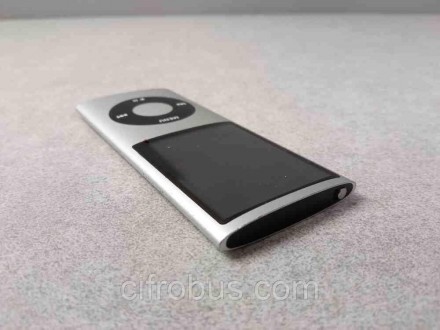 iPod nano (4th Generation) довше та тонше від свого попередника, а його екран ро. . фото 11