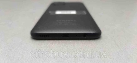 Samsung Galaxy A03 — смартфон початкового рівня, який має великий дисплей і здат. . фото 9