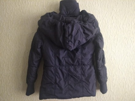 Зимняя курточка на меху и утеплителе , на девочку 8-10 лет, р.140, для дома... и. . фото 4