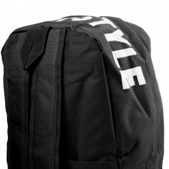 Тип конструкції: м'який рюкзак. 
	Кількість основних відокремлень: 1. В середині. . фото 8