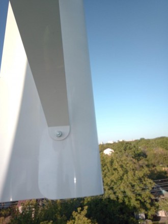 Вертикальний вітрогенератор "Вихор 2 кВт" з вертикальним розміщенням ротора, яки. . фото 7