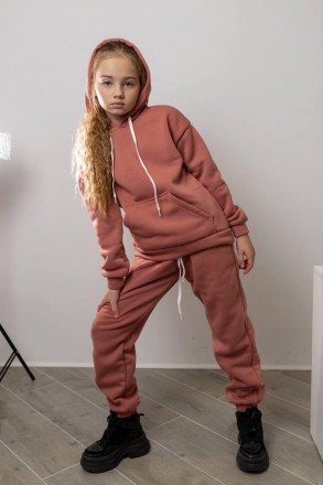 Спортивний костюм для дівчинки трьохнитка. Онуфріївка. фото 1 Спортивний костюм для дівчинки трьохнитка. Онуфріївка. фото 1