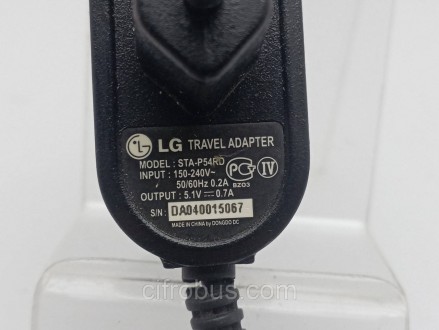 Мережева зарядка LG KG800. Вхідна напруга 220В, вихідний струм від 0,5 до 2А 5В . . фото 4