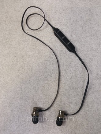 Наушники Bluetooth-гарнитура Б/У Наушники вставные Bluetooth. Киев. фото 1