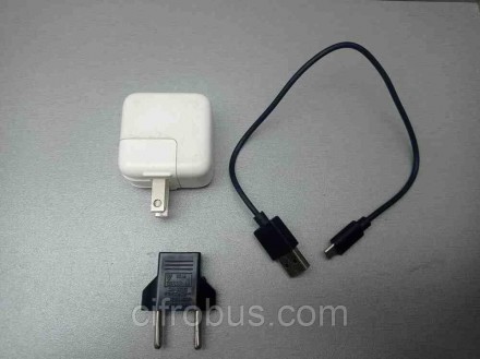 Компактный адаптер питания USB Apple A1205
Внимание! Комиссионный товар. Уточняй. . фото 2